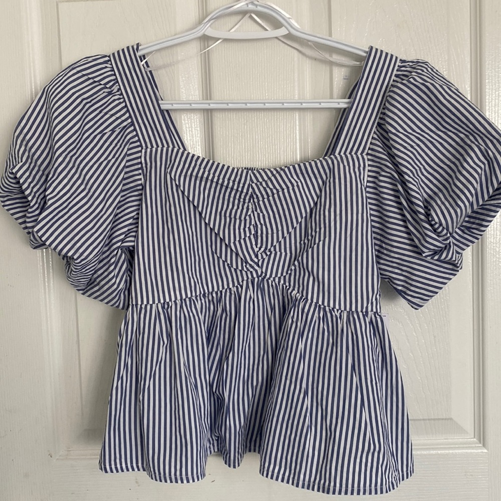 BNWT old navy blouse size XS